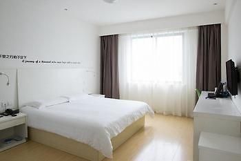 Motel 168 Shanghai Nanhui Huinan Subway Station 外观 照片